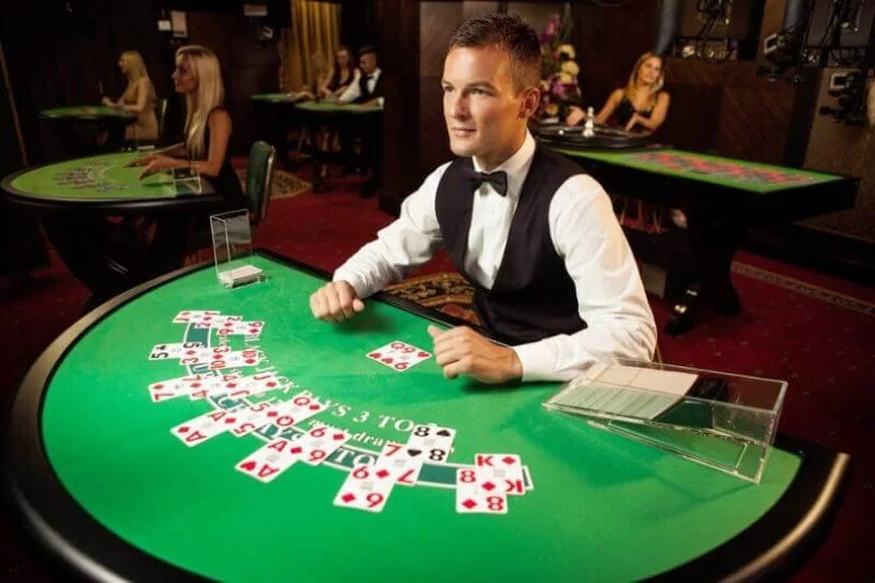 Meja dealer langsung untuk permainan kasino live